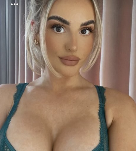 Foto di nudo di fuga di OnlyFans di Charleyxemily