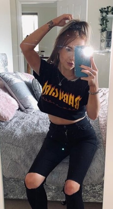 Foto di nudo di fuga di OnlyFans di Karina Williamson