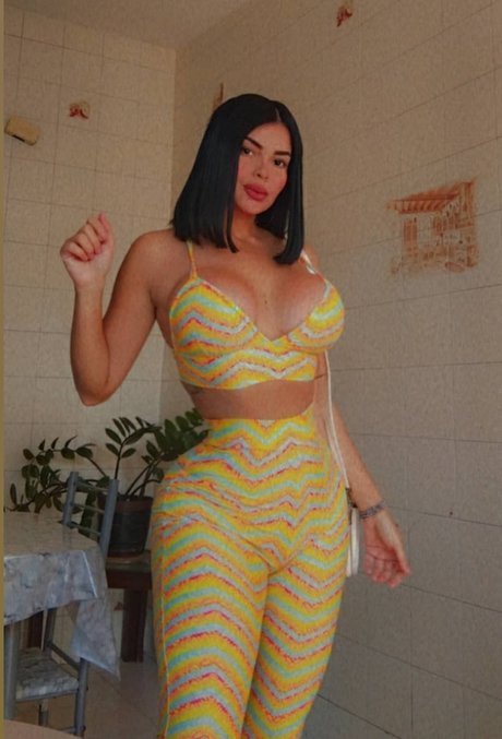 Paola Flores