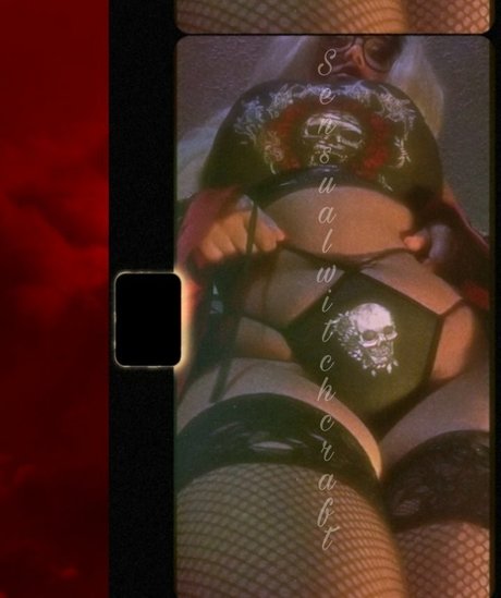 Foto di nudo di fuga di OnlyFans di Sensualwitchcraft