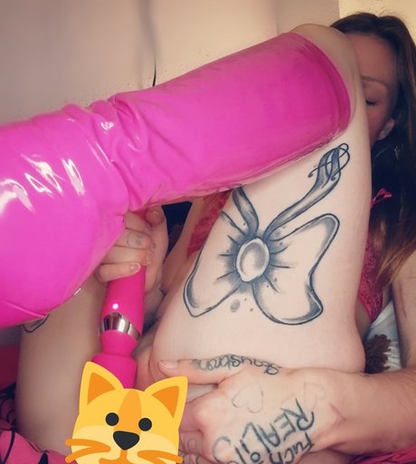 Foto di nudo di fuga di OnlyFans di Xnichtinteressiertx