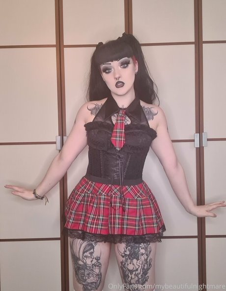 Foto di nudo di fuga di OnlyFans di Mybeautifulnightmare