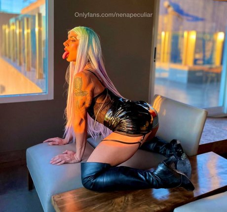 Foto di nudo di fuga di OnlyFans di Nena Peculiar