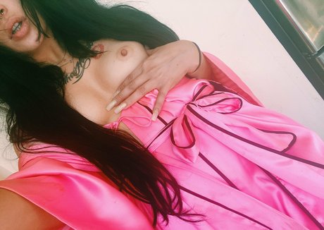 Foto di nudo di fuga di OnlyFans di Daphne Del Rey