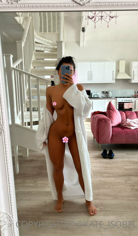 Foto di nudo di fuga di OnlyFans di Kate Isobel