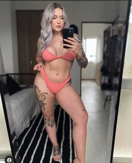 Foto di nudo di fuga di OnlyFans di Dragonladyy