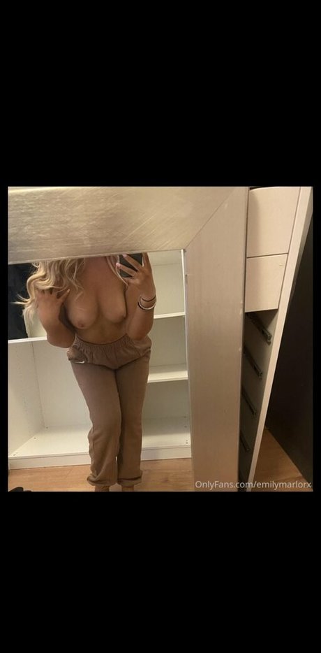 Foto di nudo di fuga di OnlyFans di Emilymarlorx