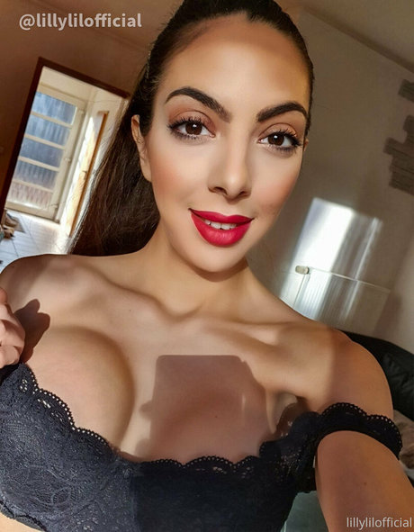 Foto di nudo di fuga di OnlyFans di Lillylilofficial