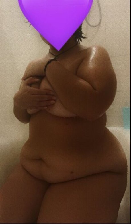 Foto di nudo di fuga di OnlyFans di Thorn Bush