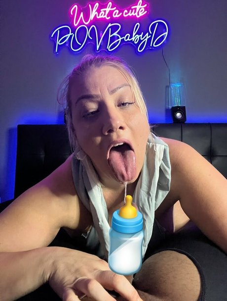 Foto di nudo di fuga di OnlyFans di Rylee Rabbit