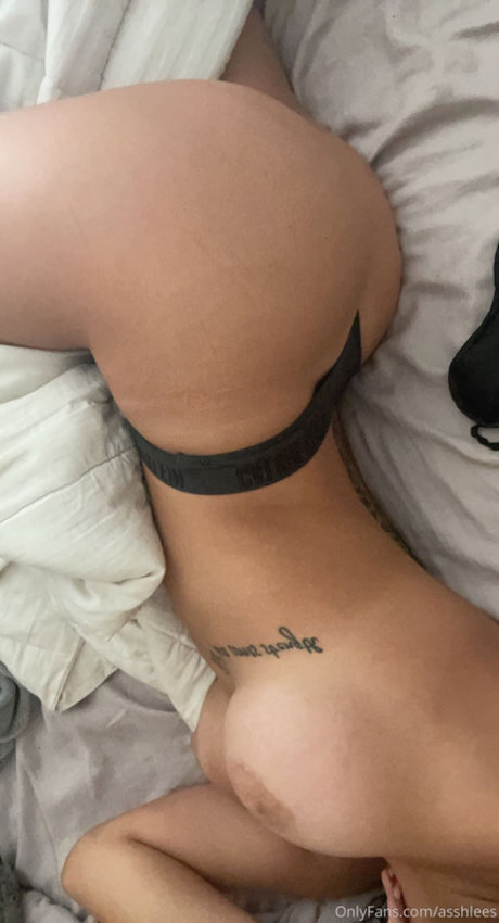 Foto di nudo di fuga di OnlyFans di Ashlee