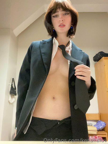 Foto di nudo di fuga di OnlyFans di Julia Neis