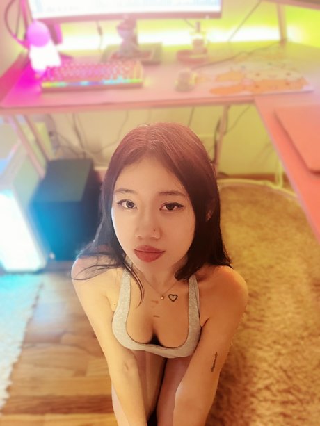Foto di nudo di fuga di OnlyFans di Mishka