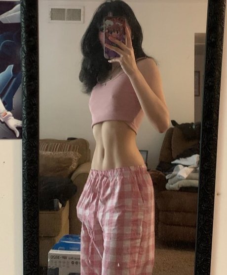 Foto di nudo di fuga di OnlyFans di Lina