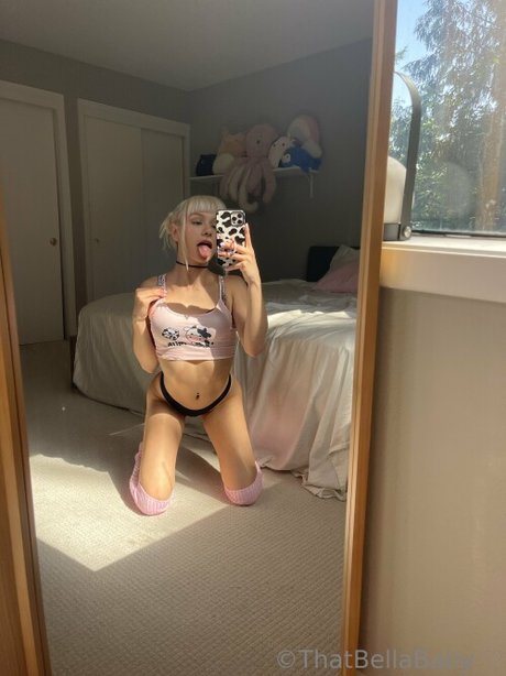 Foto di nudo di fuga di OnlyFans di Naomi Swann