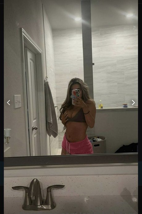 Foto di nudo di fuga di OnlyFans di Cam Cordova