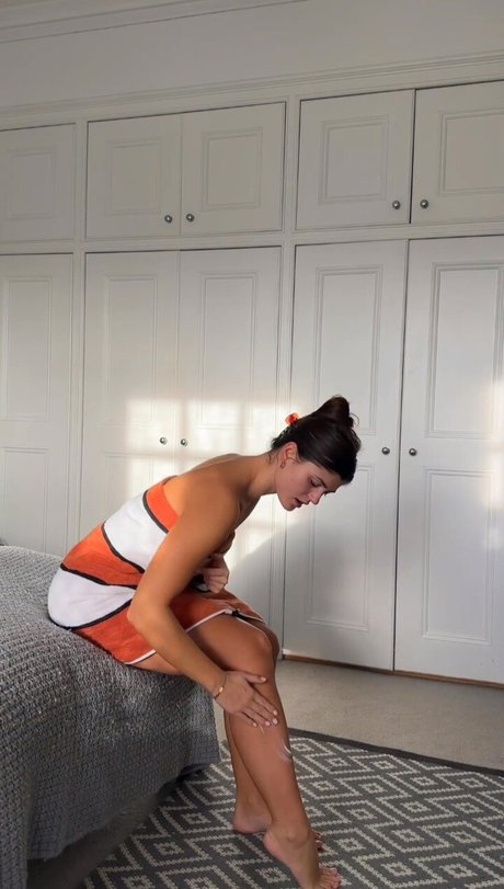 Elle Edwards