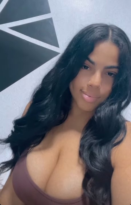 Foto di nudo di fuga di OnlyFans di Kay Linx
