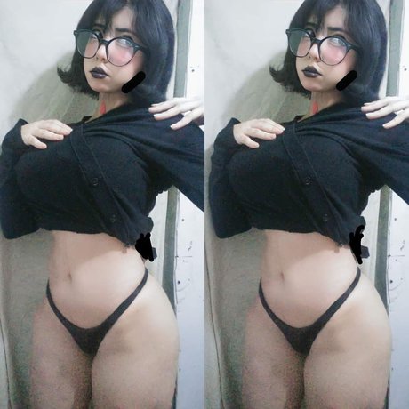 Foto di nudo di fuga di OnlyFans di Aby Dazai