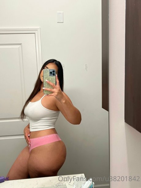Foto di nudo di fuga di OnlyFans di Isabel
