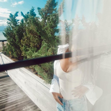 Foto di nudo di fuga di OnlyFans di Renee Monaco