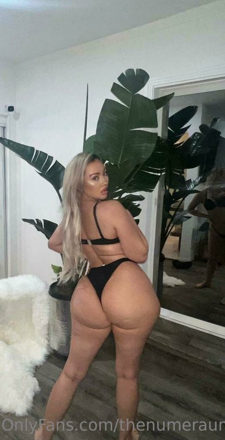 Una