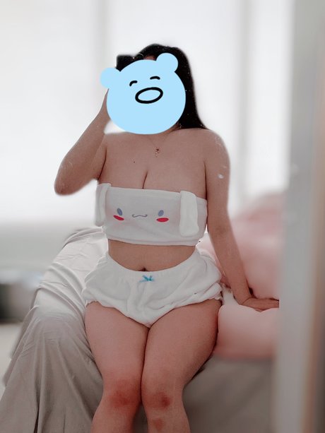 Foto di nudo di fuga di OnlyFans di Anikauwu