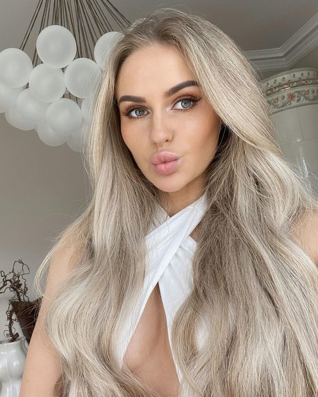 Foto di nudo di fuga di OnlyFans di Anna Nystroem