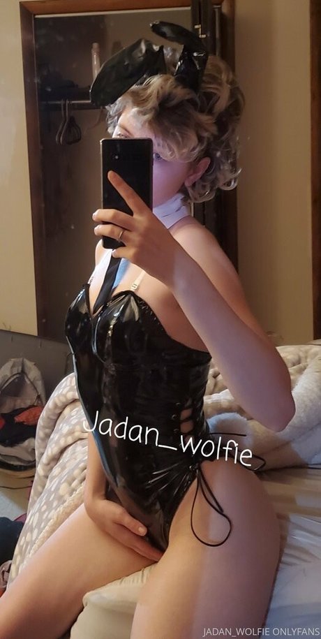 Foto di nudo di fuga di OnlyFans di Jadanwolfie