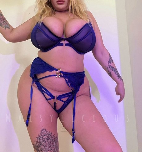 Foto di nudo di fuga di OnlyFans di Maisy