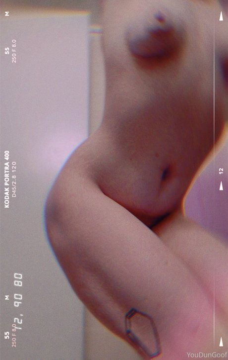 Foto di nudo di fuga di OnlyFans di Dami Slaughter