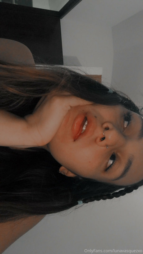 Foto di nudo di fuga di OnlyFans di Luna