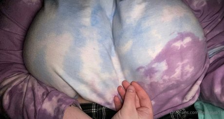 Foto di nudo di fuga di OnlyFans di Faithzola11
