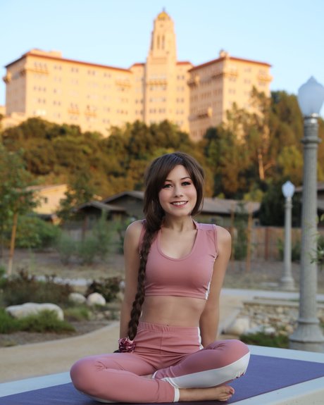 Daniella Claire