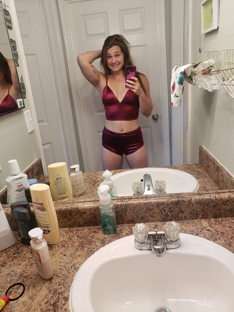 Foto di nudo di fuga di OnlyFans di Queen Amber