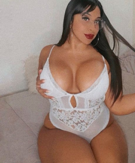 Foto di nudo di fuga di OnlyFans di Ssultryvenus