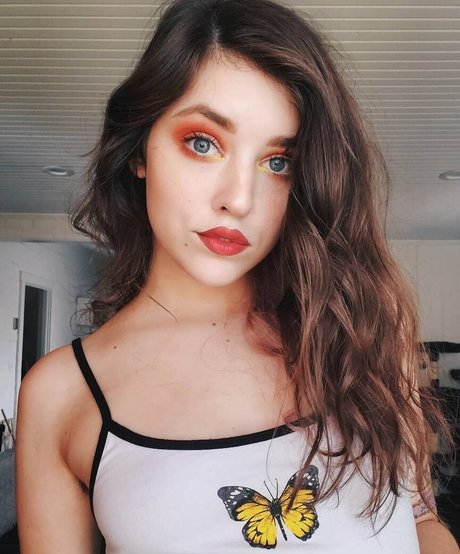 Foto di nudo di fuga di OnlyFans di Emma Choice