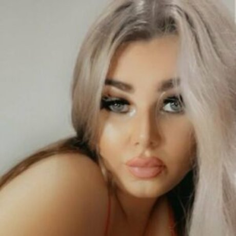 Foto di nudo di fuga di OnlyFans di Luna Foxx