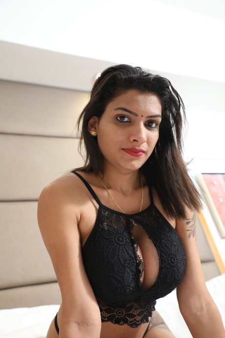 Foto di nudo di fuga di OnlyFans di Resmi R Nair
