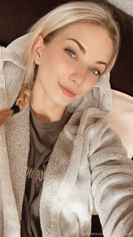 Sweet Crush Nicole
