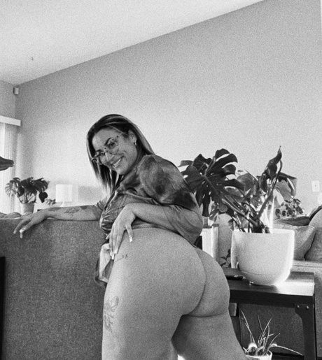 Foto di nudo di fuga di OnlyFans di Mommy Marshmallow