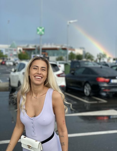 Laurabae