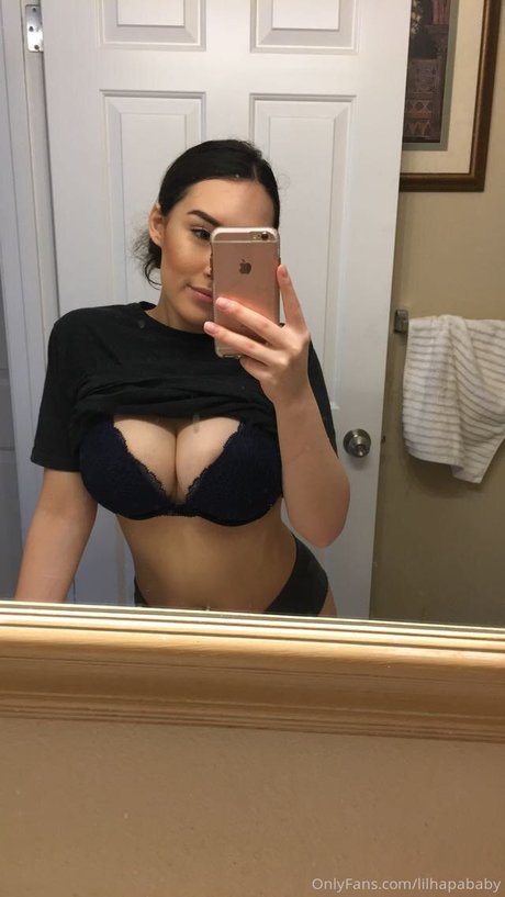 Foto di nudo di fuga di OnlyFans di Naomi