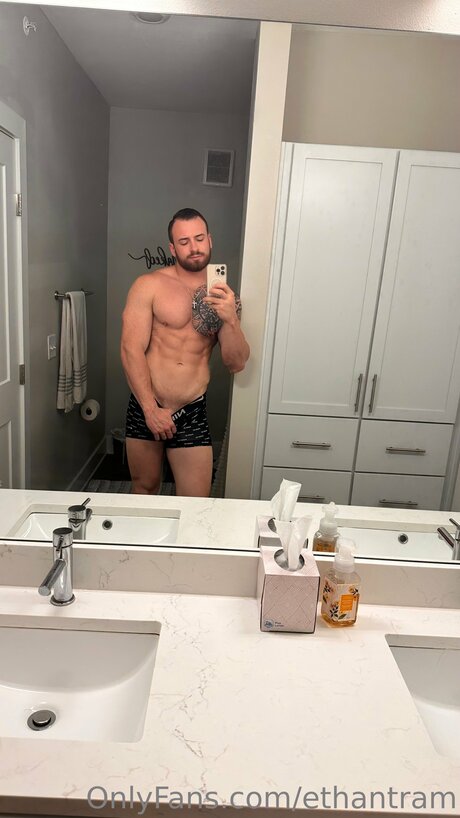 Foto di nudo di fuga di OnlyFans di Bigdaddygrif
