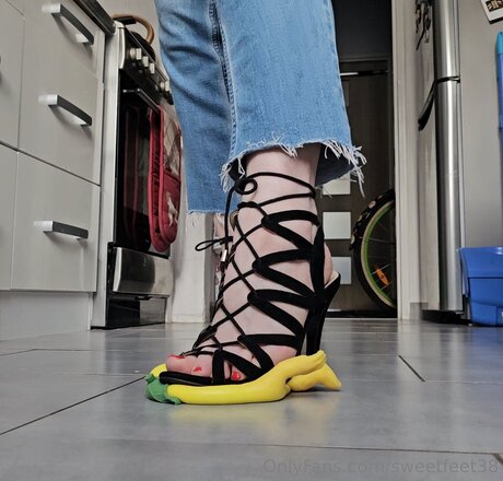 Foto di nudo di fuga di OnlyFans di Sweetfeet38