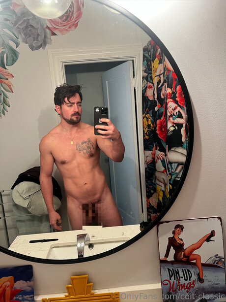 Foto di nudo di fuga di OnlyFans di Colt Classic