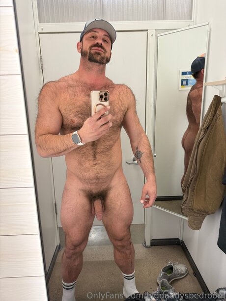 Foto di nudo di fuga di OnlyFans di Coachdad