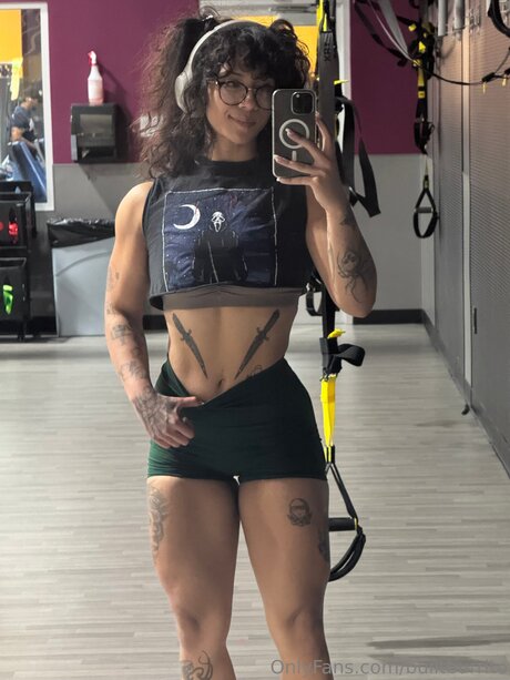 Foto di nudo di fuga di OnlyFans di Yoursecretrito