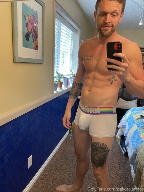 Foto di nudo di fuga di OnlyFans di Daxx James