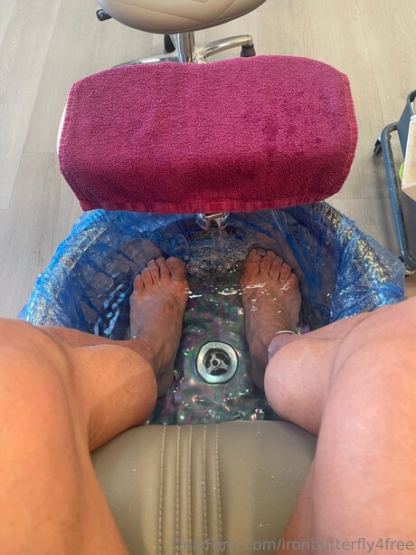 Foto di nudo di fuga di OnlyFans di Ironbutterfly4free